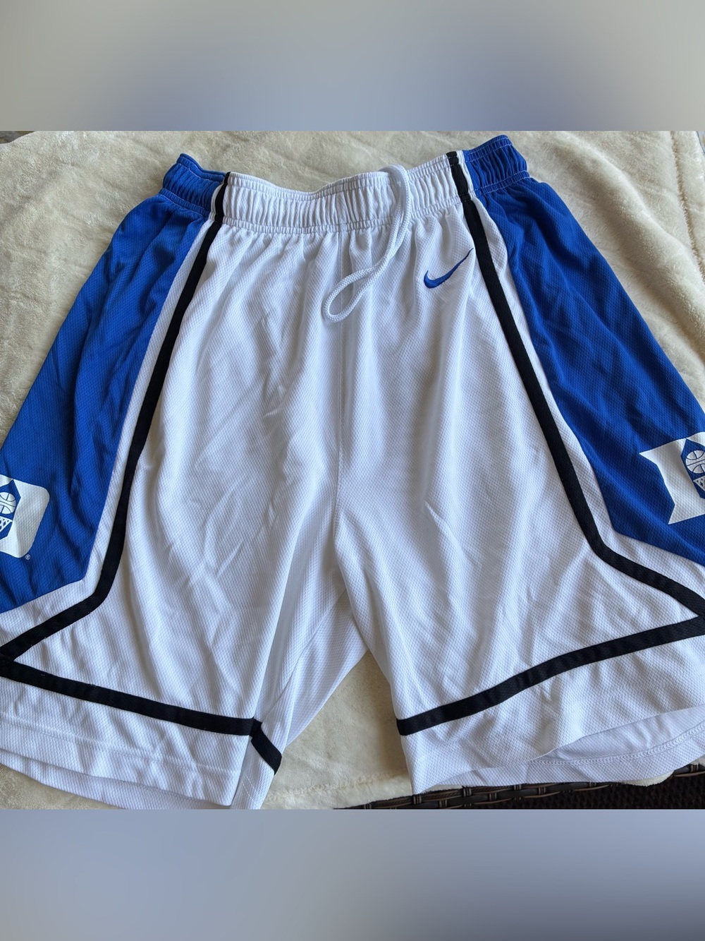 Authentic Vintage Nike Duke Blue Devils Basketball Shorts Size Medium